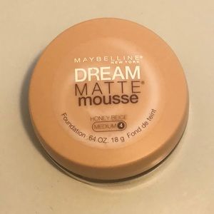 Maybelline Dream Matte Mousse Honey Beige